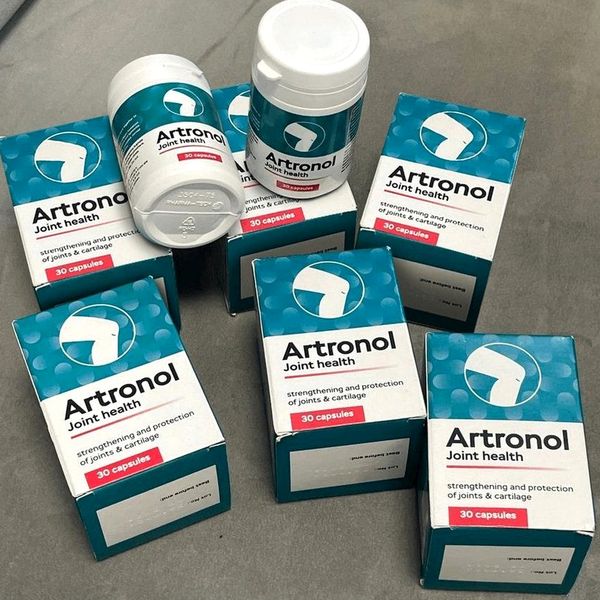 Flacone e scatole verde petrolio di Artronol da 30 capsule