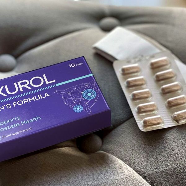 Scatola viola di Exurol con il blister da 10 capsule